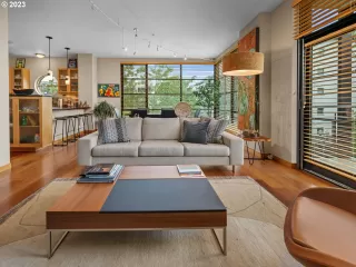 Photo #3: 23347764 Listing 