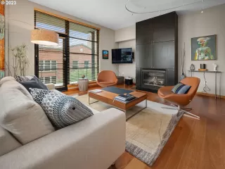 Photo #4: 23347764 Listing 