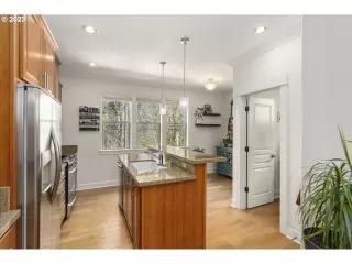 Photo #1: 23348581 Listing