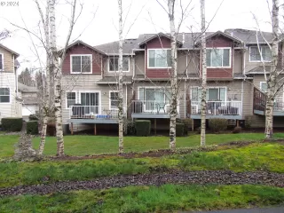 Photo #4: 23349294 Listing