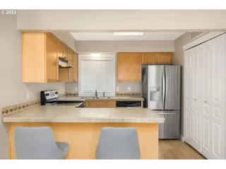 Photo #3: 23350822 Listing