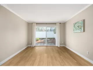 Photo #6: 23350822 Listing