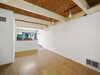 Photo #3: 23351288 Listing 