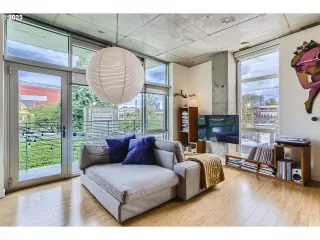 Photo #6: 23351686 Listing 