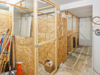 Photo #2: 23352399 Listing