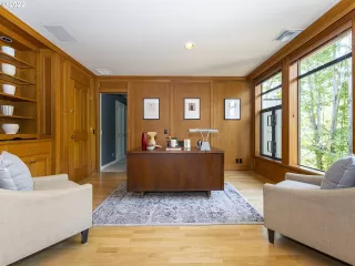 Photo #3: 23352928 Listing