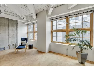 Photo #6: 23353294 Listing 