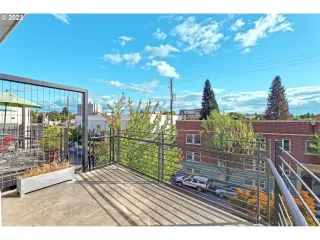 Photo #4: 23353660 Listing