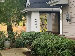 Photo #1: 23353723 Listing