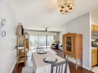 Photo #5: 23354142 Listing 