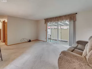 Photo #5: 23354742 Listing 