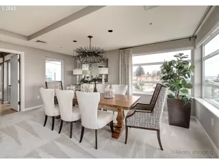 Photo #6: 23356385 Listing