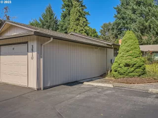 Photo #2: 23357291 Listing