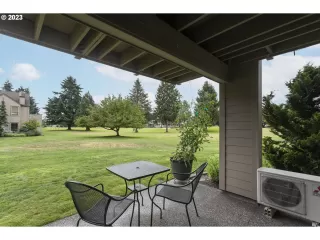 Photo #6: 23358039 Listing