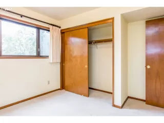 Photo #6: 23358247 Listing