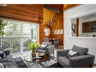 Photo #2: 23358713 Listing 