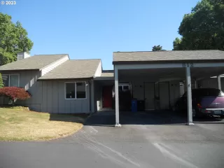 Photo #1: 23359285 Listing