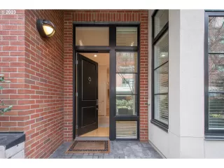 Photo #1: 23359623 Listing