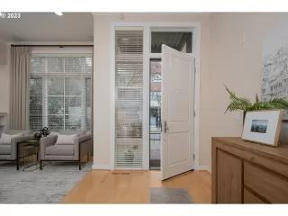 Photo #2: 23359623 Listing