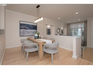 Photo #5: 23359623 Listing