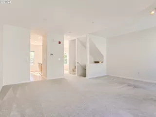 Photo #6: 23360477 Listing 