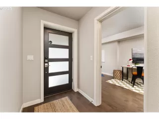 Photo #4: 23360709 Listing