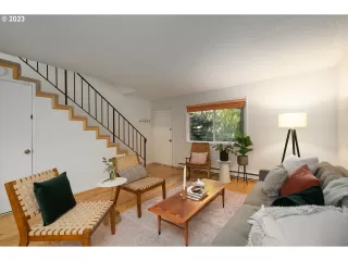 Photo #1: 23360911 Listing 