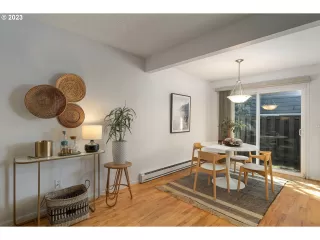 Photo #4: 23360911 Listing 