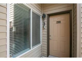 Photo #2: 23362212 Listing 