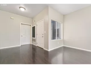 Photo #5: 23362212 Listing 