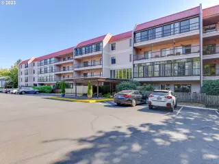 Photo #1: 23363105 Listing