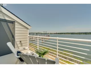 Photo #3: 23364257 Listing