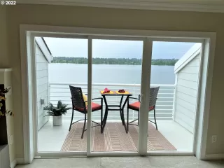 Photo #6: 23364257 Listing