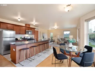 Photo #6: 23365424 Listing 