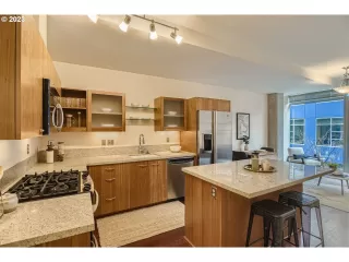 Photo #6: 23366162 Listing 