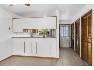 Photo #4: 23367005 Listing 