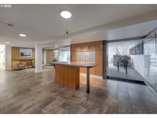 Photo #6: 23367954 Listing 