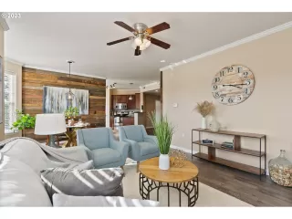 Photo #3: 23368488 Listing