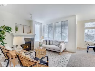 Photo #5: 23371951 Listing 