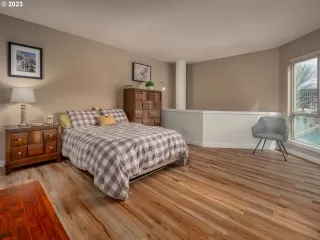 Photo #6: 23372084 Listing