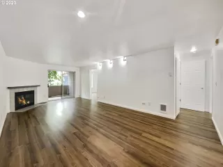 Photo #3: 23373710 Listing 