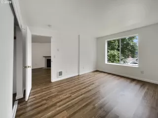 Photo #5: 23373710 Listing 