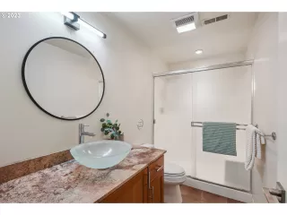 Photo #6: 23374555 Listing 