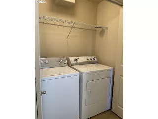 Photo #2: 23374993 Listing