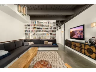 Photo #2: 23378628 Listing 