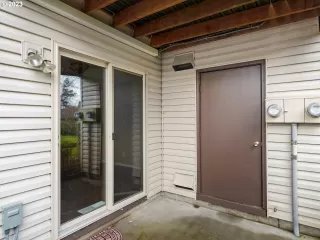 Photo #3: 23378874 Listing