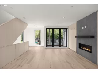 Photo #3: 23379217 Listing 