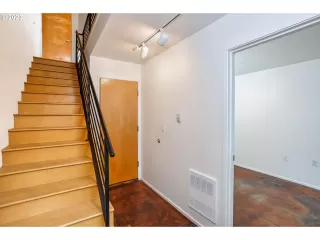 More Details about MLS # 23379226 : 5834 NE CENTER COMMONS WAY