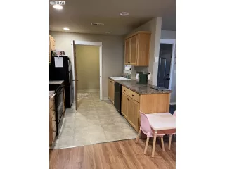 Photo #4: 23379337 Listing 