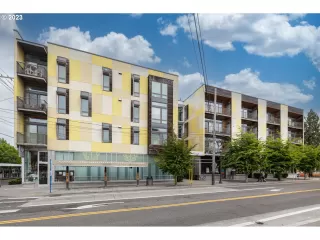 Photo #1: 23379344 Listing